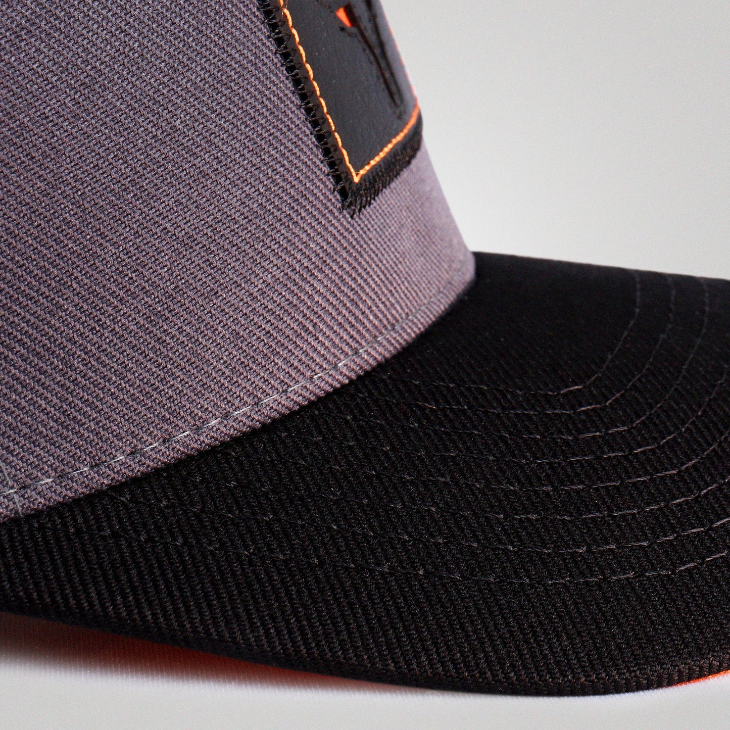 Boné Trucker Brk Agro Toro Preto e Laranja - Brk Agro