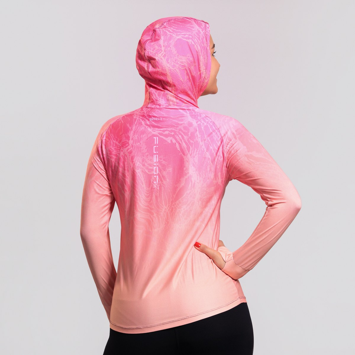 Camisa FusionX Feminina Brk Clean Efeito Água Laranja Rosa com Capuz e Proteção Solar UV50+ - Brk Agro