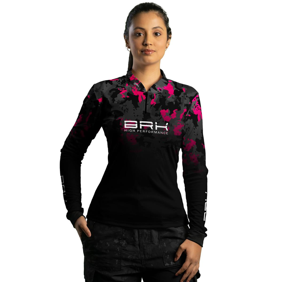 Camisa Agro Feminina Brk Camuflada Preta e Rosa com Proteção Solar UV50+