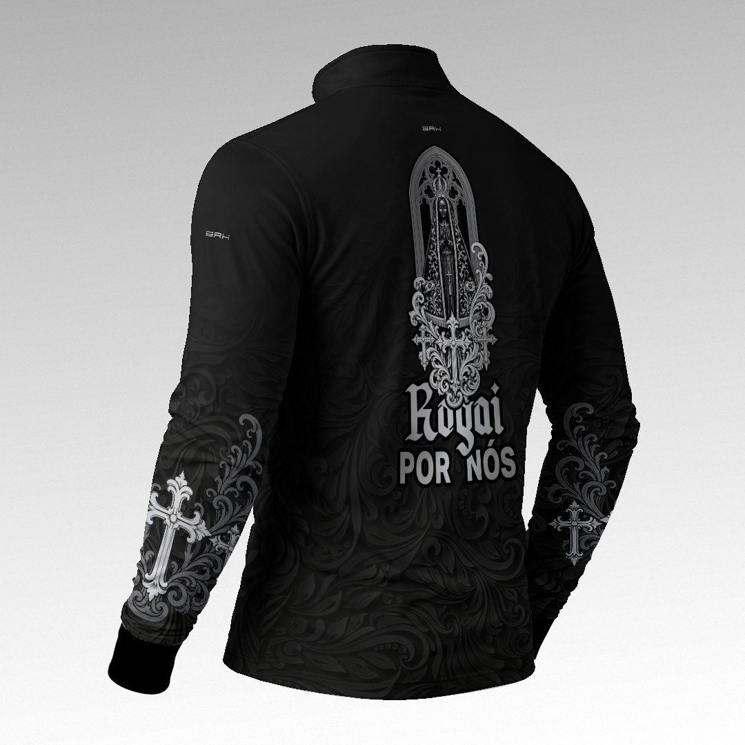 Camisa Brk Nossa Senhora Aparecida Rogai por Nós Preto e Prata com Proteção Solar UV50+
