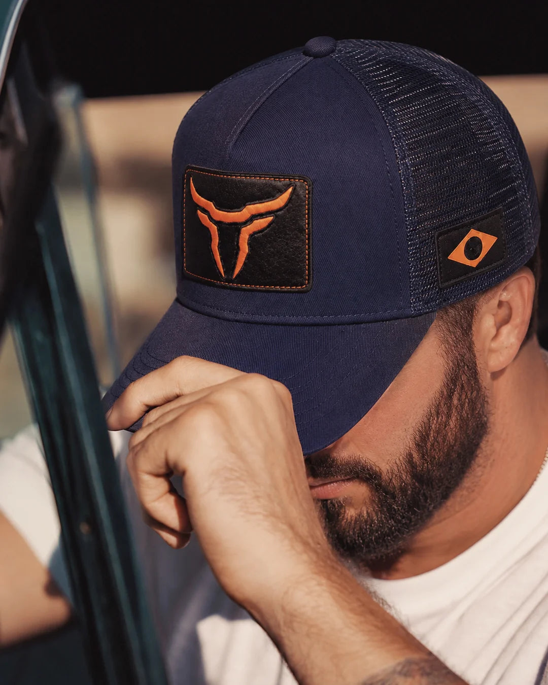 Boné Taurus Azul e Laranja