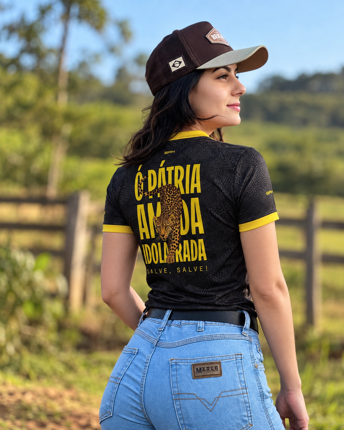 Camiseta Feminina Pátria Amada Onça Preto e Amarelo com Proteção UV50