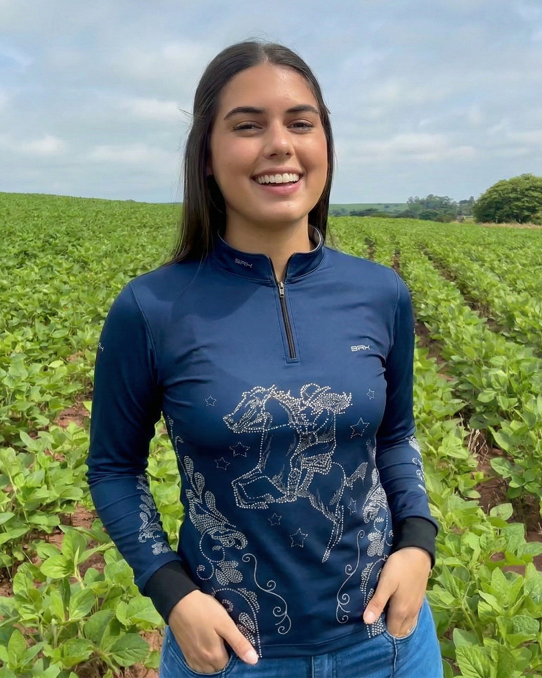 Camisa Agro Feminina BRK Amazona Floral Strass Azul Marinho com Proteção Solar UV50+ - Brk Agro