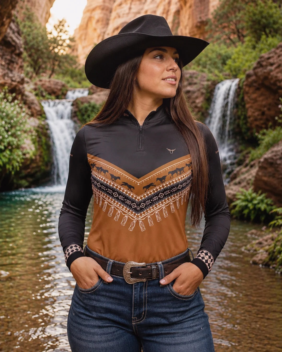 Camisa Feminina Apache Cavalos e Franjas com UV50