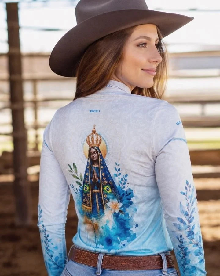 Camisa Feminina Nossa Senhora Aparecida Aquarela Branco e Azul com UV50